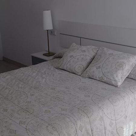 Апартаменты Apartamento Rosales Лос-Гальярдос Экстерьер фото