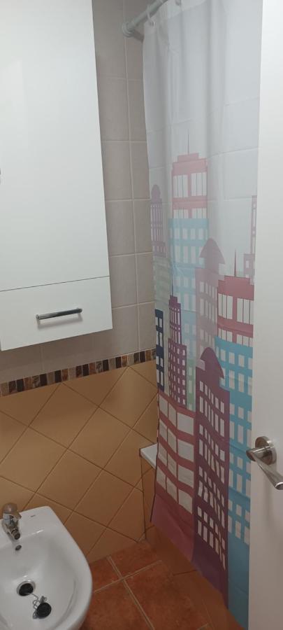 Апартаменты Apartamento Rosales Лос-Гальярдос Экстерьер фото